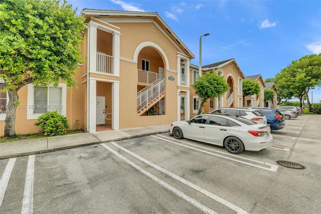2-bedroom Condo — 17820 NW 73rd Ave APT 103-1