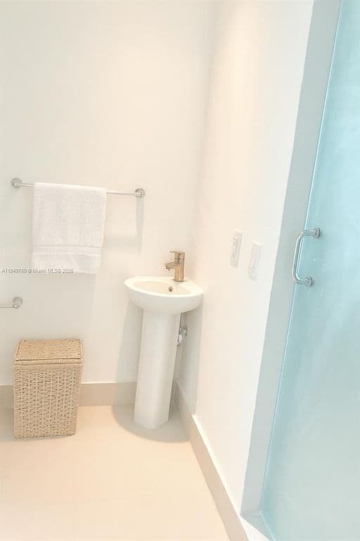 1-bedroom Condo — 501 NE 31st St Unit 3004