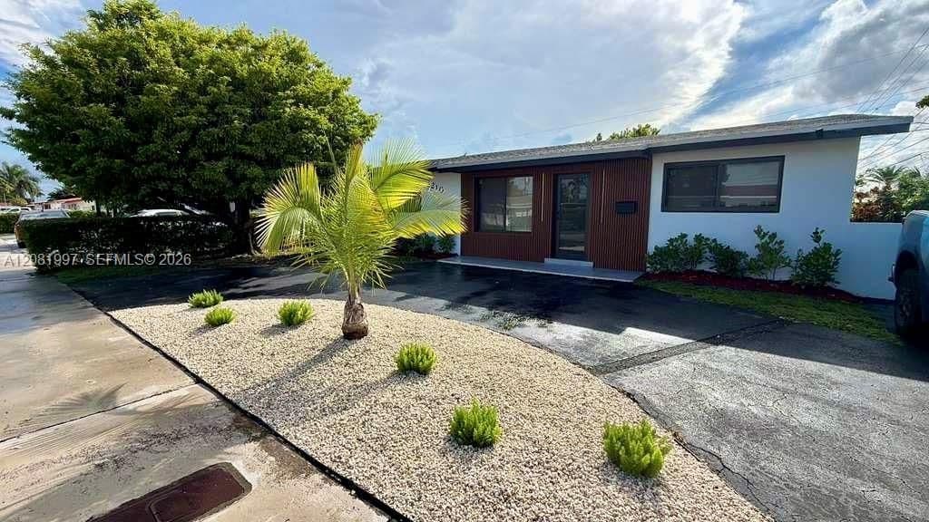 3+1 Mülk — 3210 SW 94th Ct