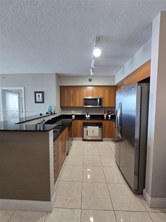 2-bedroom Condo — 325 Biscayne Blvd APT 3115