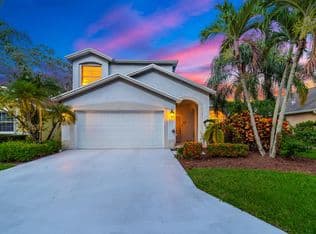 4-bedroom Single-Family Home — 2211 Soundings Court, Greenacres, 33413