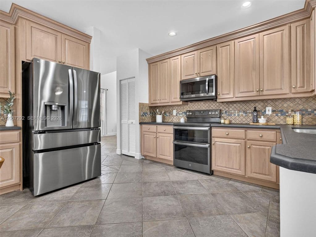 4-bedroom Single-Family Home — 1012 Cedar Falls Dr