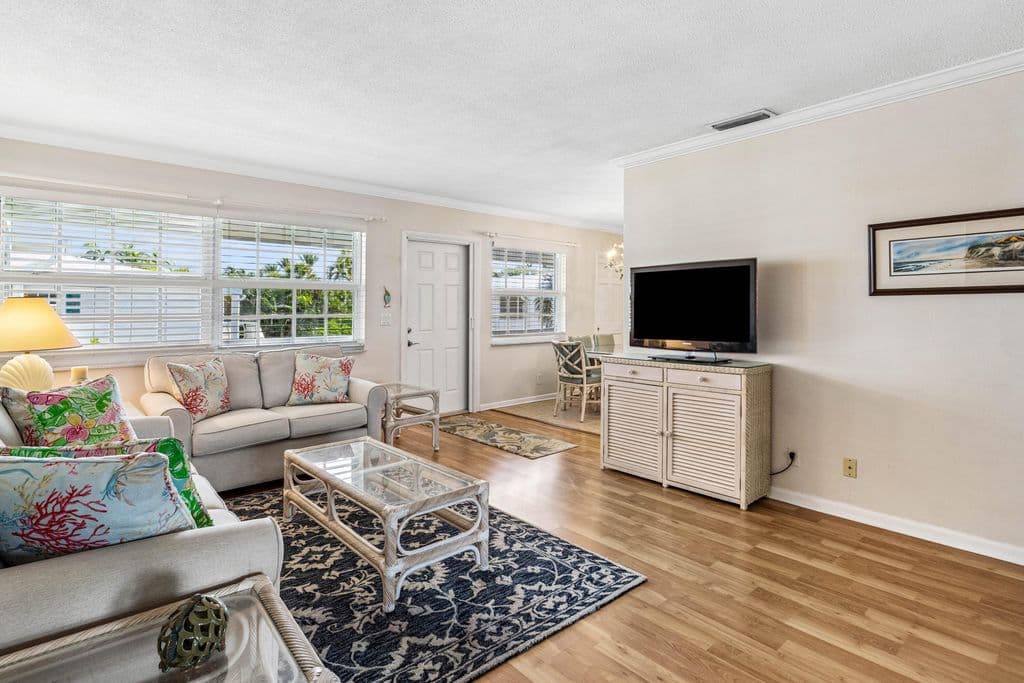 2+1 Condo — 5505 N Ocean Boulevard #8-204