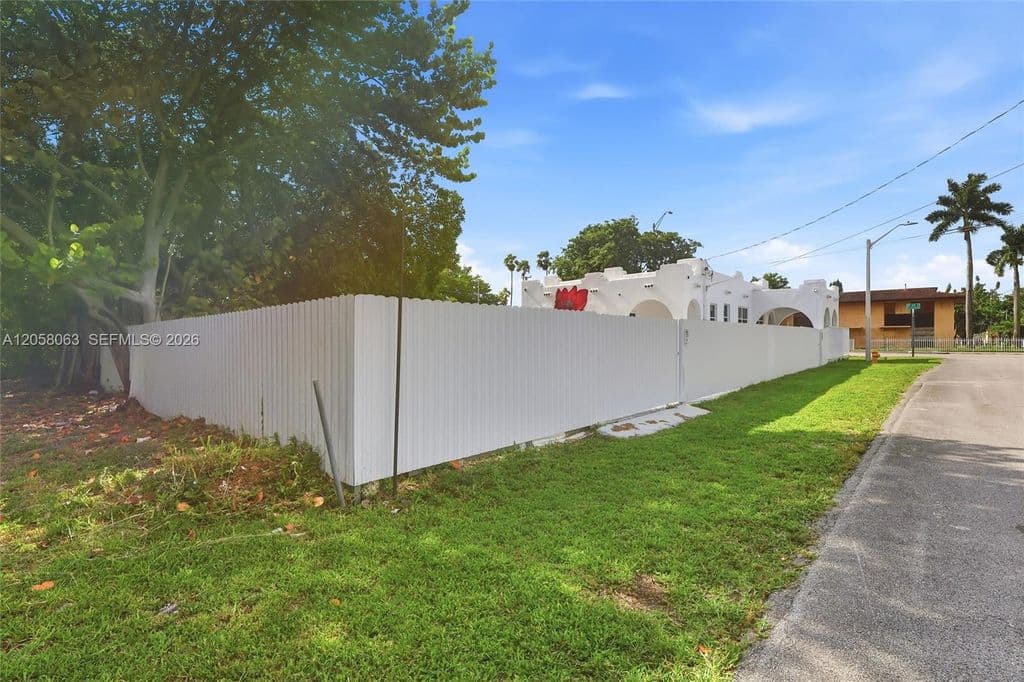3-bedroom Single-Family Home — 1909 NW 62nd St