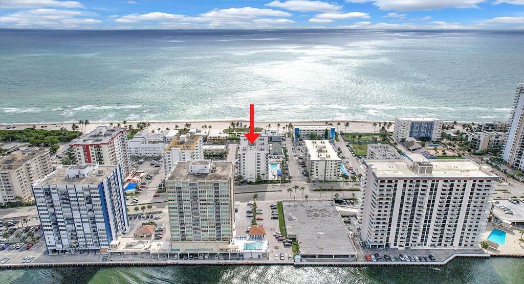 2+1 Condo — 1701 S Ocean Drive #203