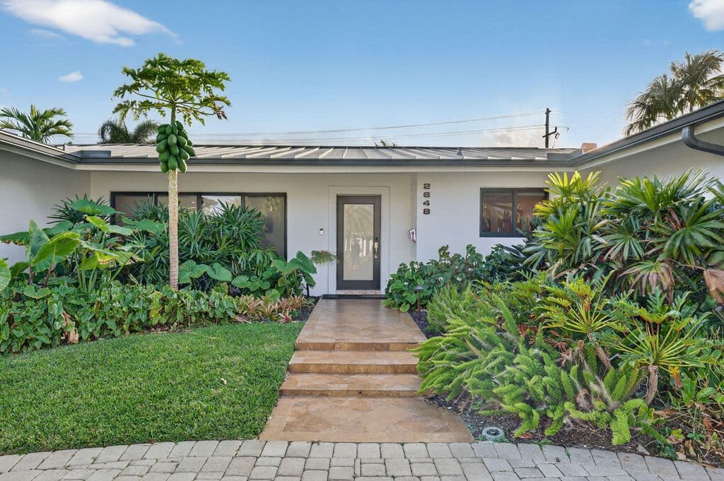 4-bedroom Single-Family Home — 2648 NE 37th Drive
