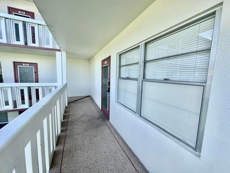 2+1 Condo — 571 Fanshaw N