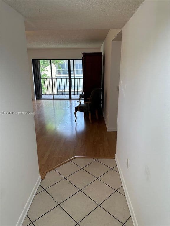 2+1 Condo — 8415 SW 107th Ave APT 303W