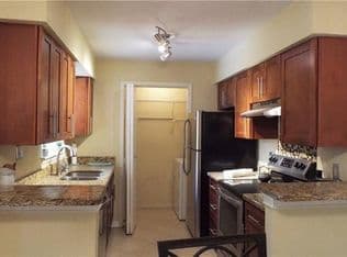 2+1 Condo — 833 RIVERSIDE Drive #824, Pompano Beach, 33071