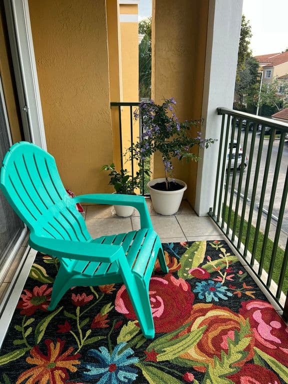 2+1 Condo — 135 Yacht Club Way #305