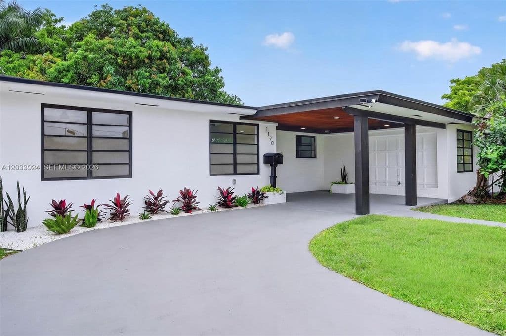 5-bedroom Single-Family Home — 1170 NW 87th St