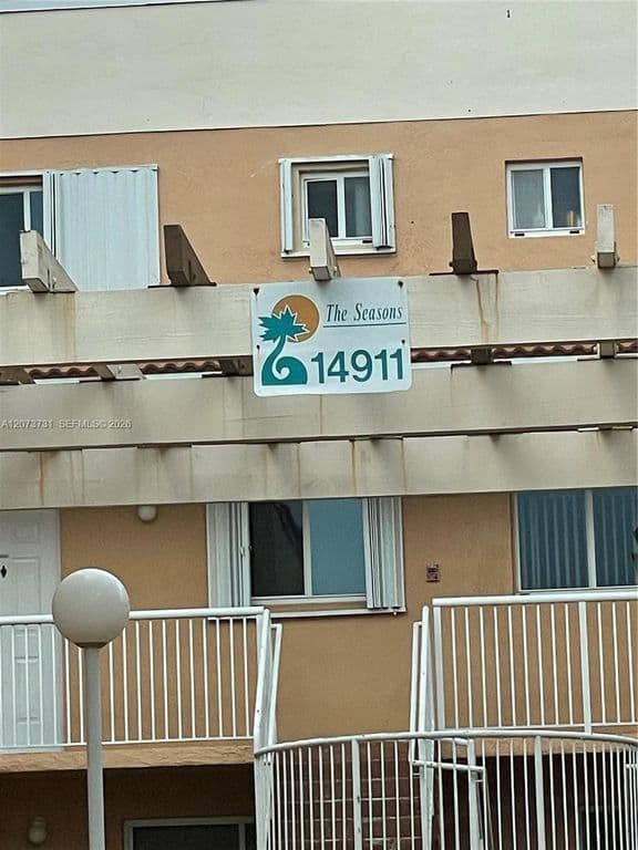 2+1 Condo — 14911 SW 80th St APT 203