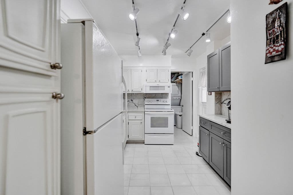2-bedroom Condo — 6461 NW 2nd Avenue #116
