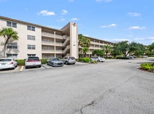 2-bedroom Condo — 2402 ANTIGUA Circle #C2, Coconut Creek, 33066
