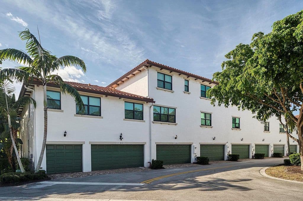 3-bedroom Property — 11303 SW 15th Street