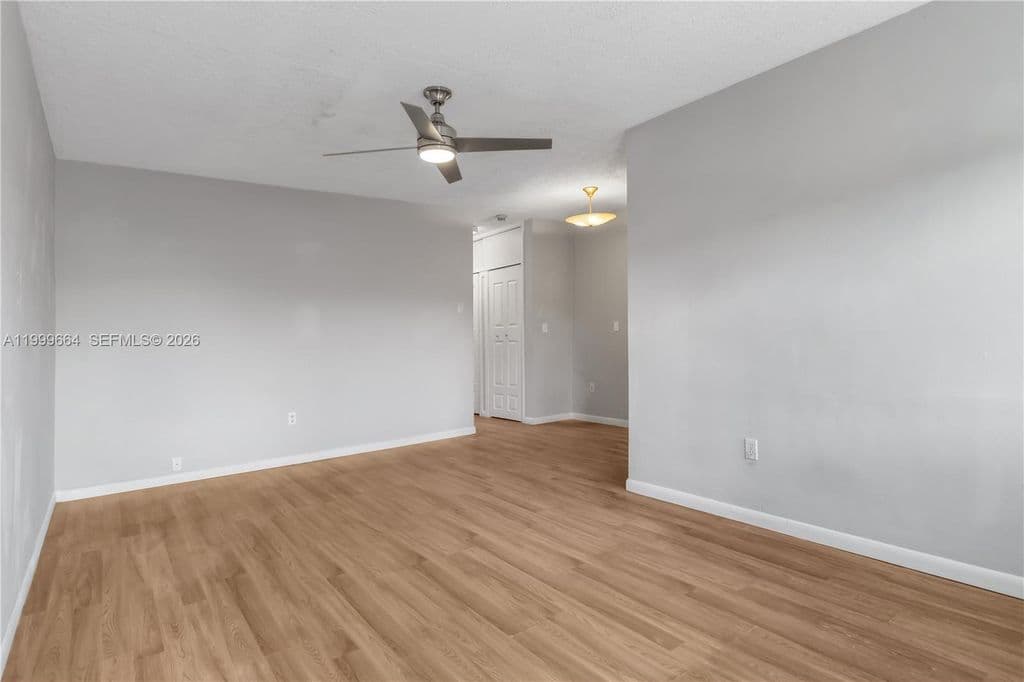 1+1 Condo — 8129 Abbott Ave APT 10