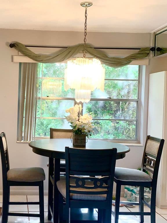 2-bedroom Condo — 96 Hastings F