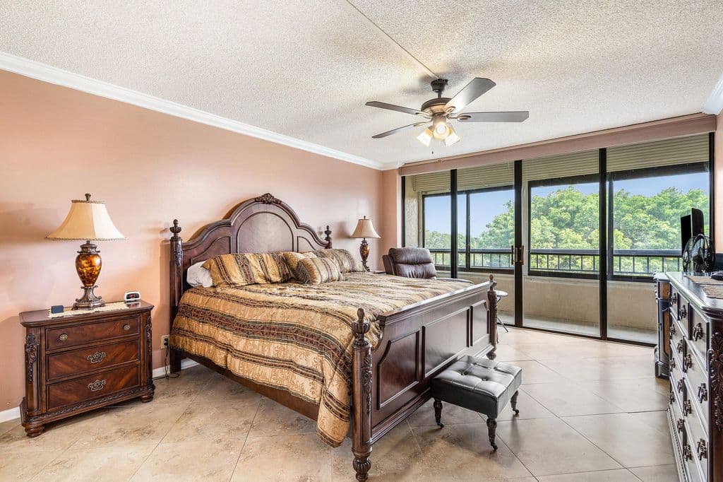 2-bedroom Condo — 6620 Boca Del Mar Drive Apt 507