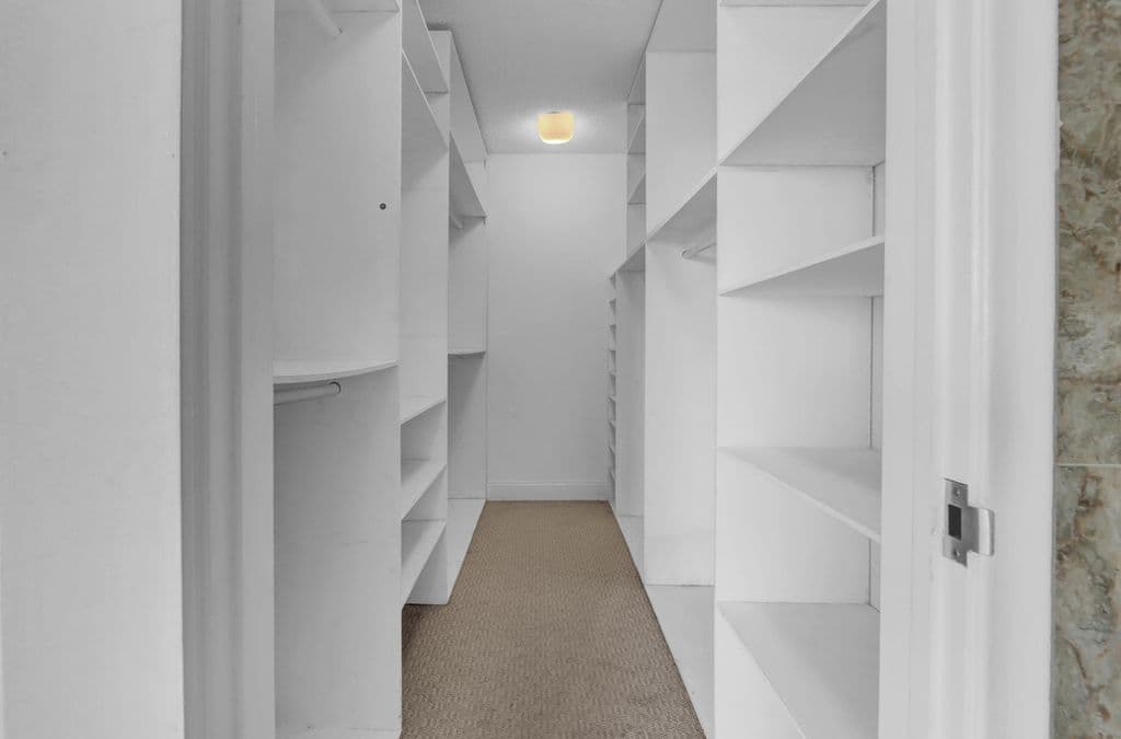 2-bedroom Condo — 2000 Presidential Way #504