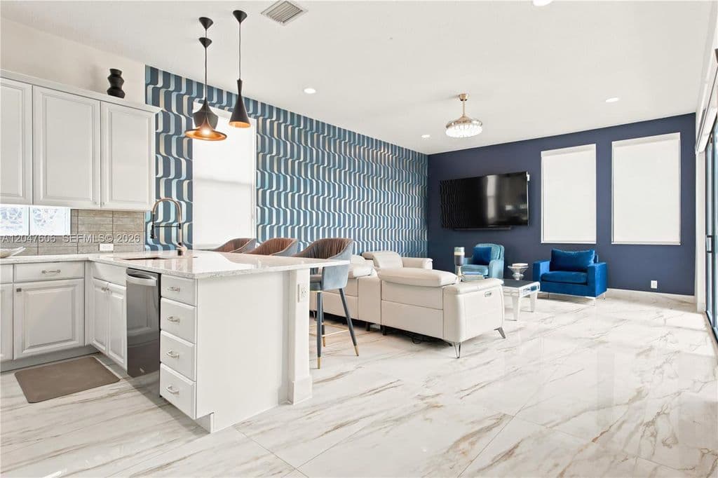 6+1 Müstakil ev — 3061 SW 189th Ter