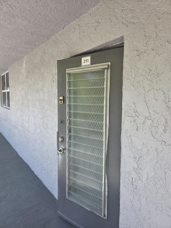 2-bedroom Condo — 9081 Lime Bay Boulevard #211
