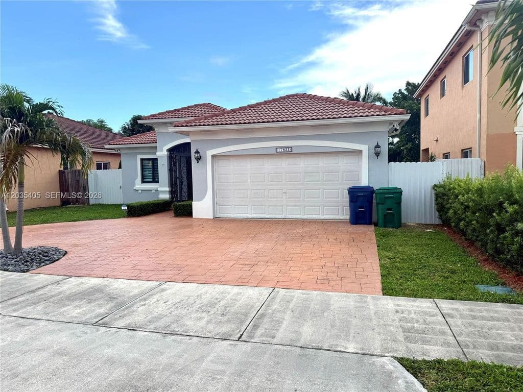 4+1 Müstakil ev — 17833 SW 155th Ct