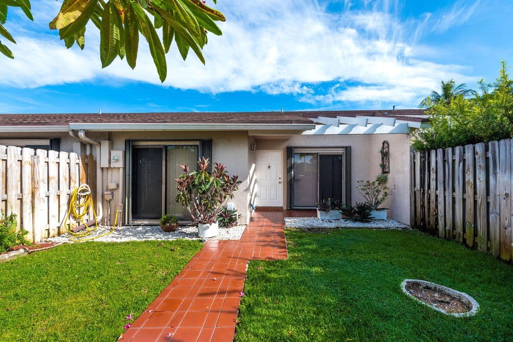 2-bedroom Single-Family Home — 1013 NW 53rd Street