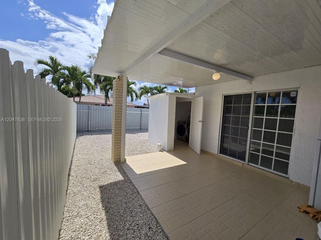 6-bedroom Single-Family Home — 13470 SW 24th St