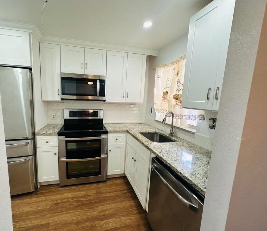 2-bedroom Condo — 9900 Sunrise Lakes Boulevard #201