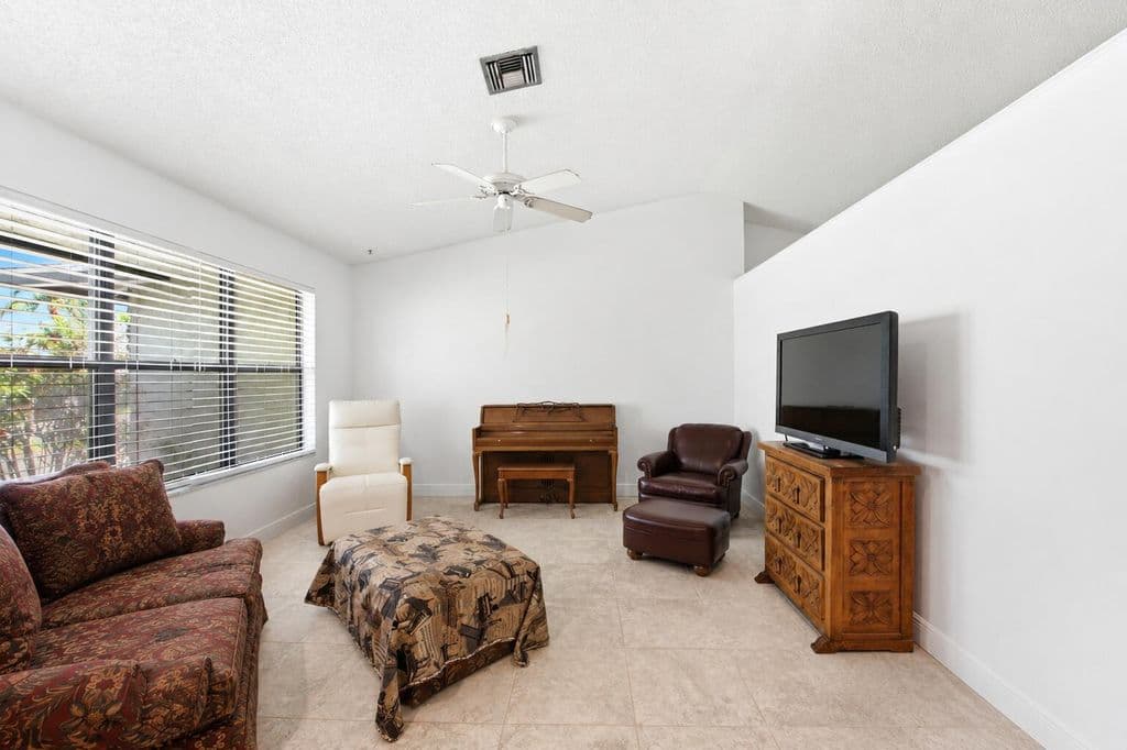3-bedroom Single-Family Home — 1081 Palama Way