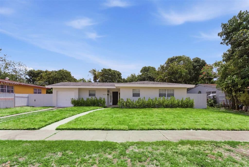 4-bedroom Single-Family Home — 14731 NE 8th Ct