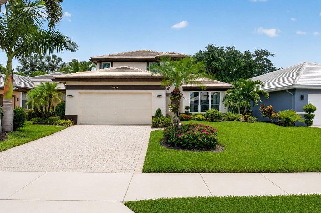 4-bedroom Single-Family Home — 13494 Carrick Green Court