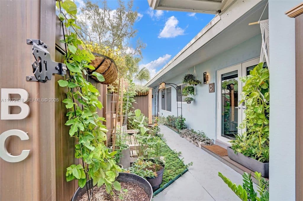 4-bedroom Property — 1236 NE 18th Ave