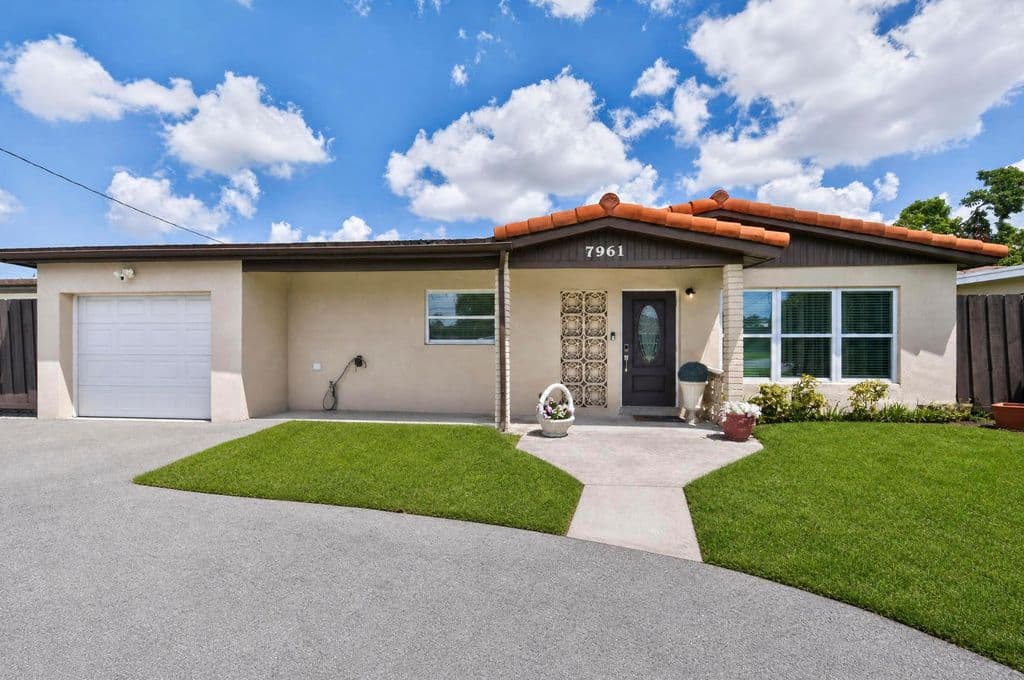 4-bedroom Single-Family Home — 7961 N NORMANDY Street