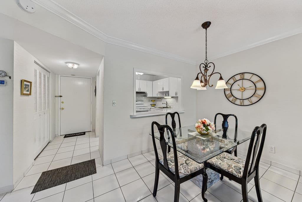 2-bedroom Condo — 255 S CYPRESS Road #342