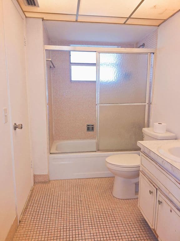 1+1 Condo — 2900 NW 47TH Terrace #303B