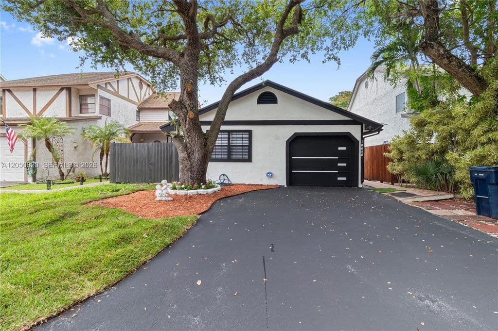 4-bedroom Single-Family Home — 10626 SW 148th Avenue Dr