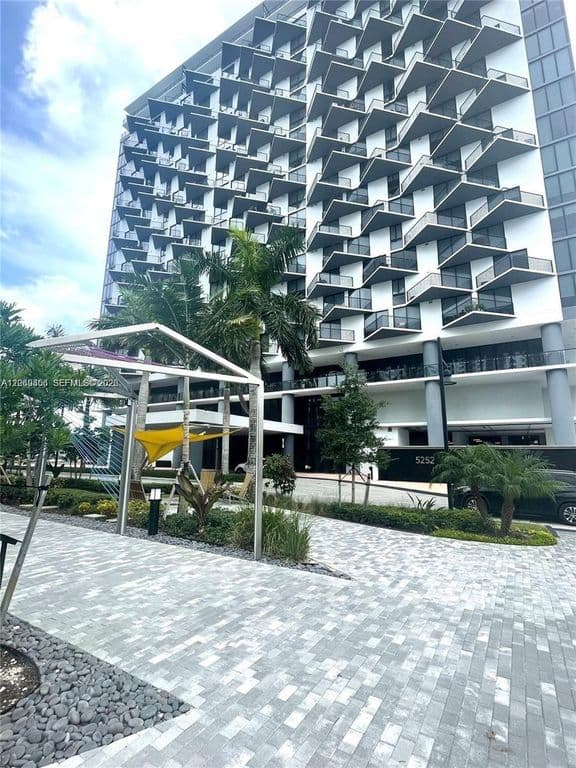 1-bedroom Condo — 5252 NW 85th Ave APT 1608