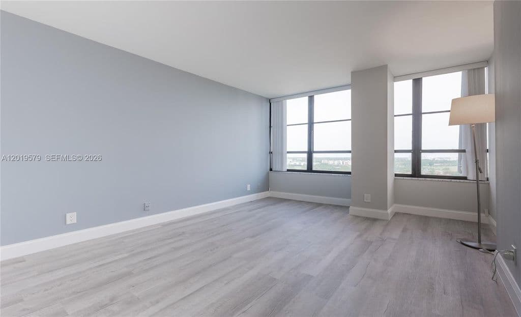 2+1 Condo — 500 Three Islands Blvd APT 1110