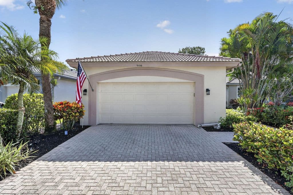 3+1 Müstakil ev — 9106 BAY POINT Circle