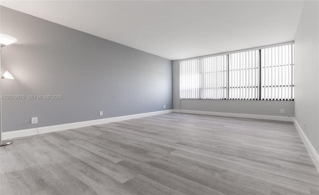 2+1 Condo — 500 Three Islands Blvd APT 1110