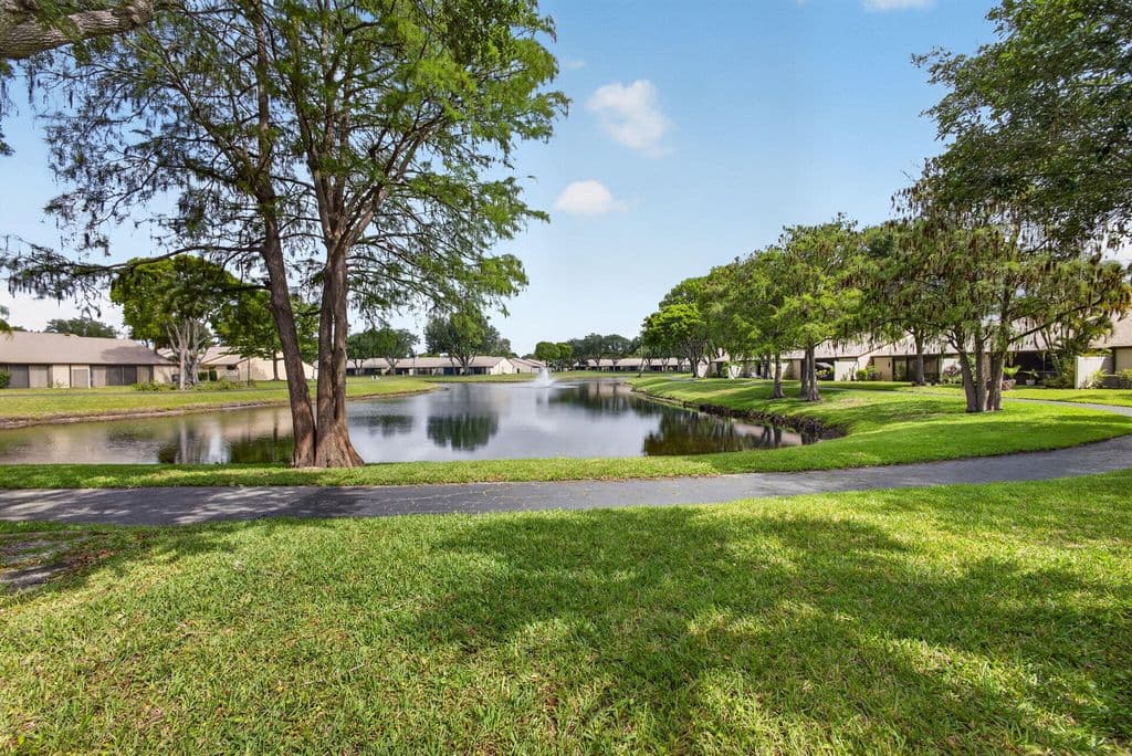 2+1 Condo — 1025 Green Pine Boulevard #F