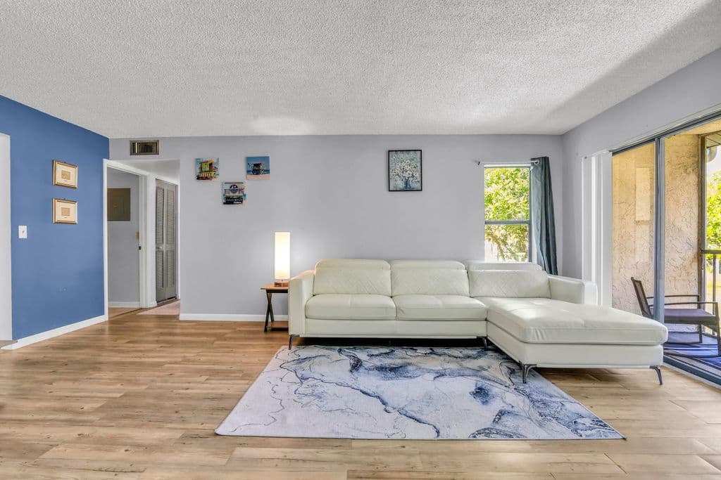 2-bedroom Condo — 3744 Savoy Lane #E2