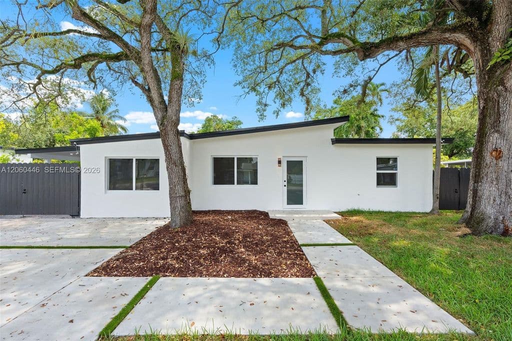 4+1 Müstakil ev — 35 Allen Rd