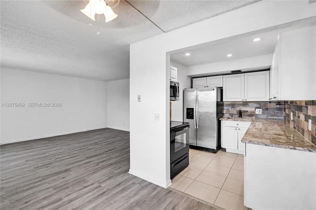 2-bedroom Condo — 300 SW 134th Way APT 413E