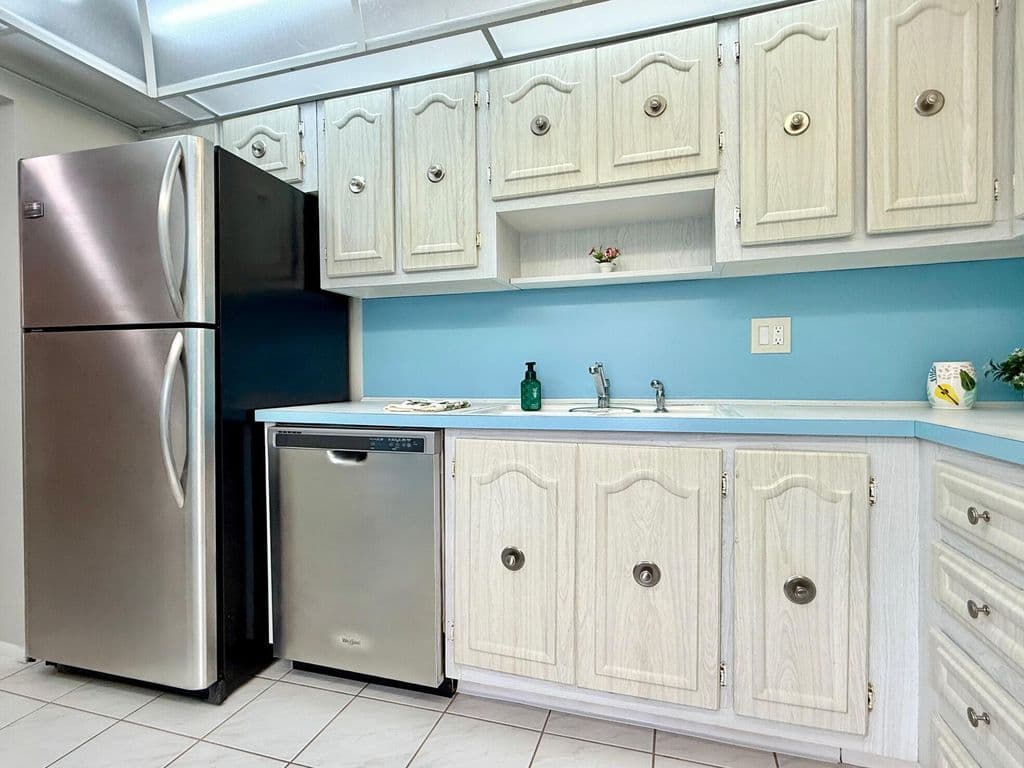 2-bedroom Condo — 4401 NW 41st Street #104