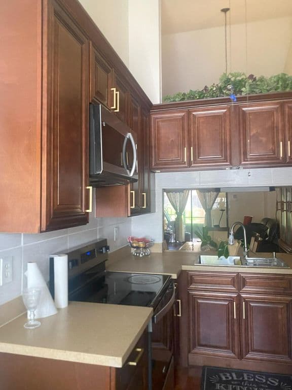 2-bedroom Single-Family Home — 1040 PARKSIDE GREEN Drive #C