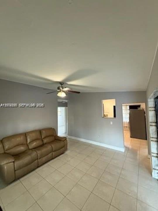 4-bedroom Single-Family Home — 4100 SW 36th St
