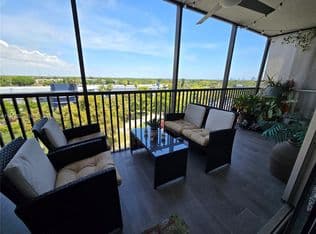 2-bedroom Condo — 900 NE 195th St APT 709, Miami, 33179