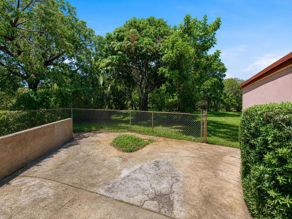 4-bedroom Single-Family Home — 691 NW 20TH Court